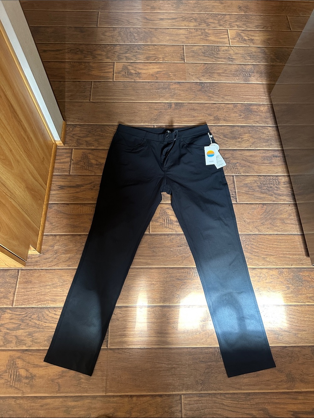 Vuori Men's Meta Pant in Black Stretch